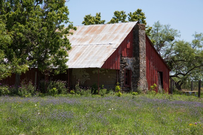 Hill country haus