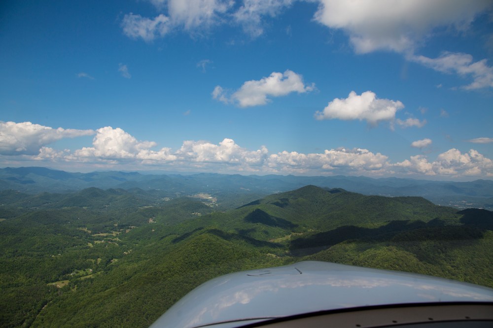 Macon County runway 7 final approach