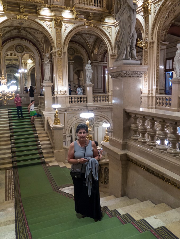 Seiner Staatsoper Cathy 